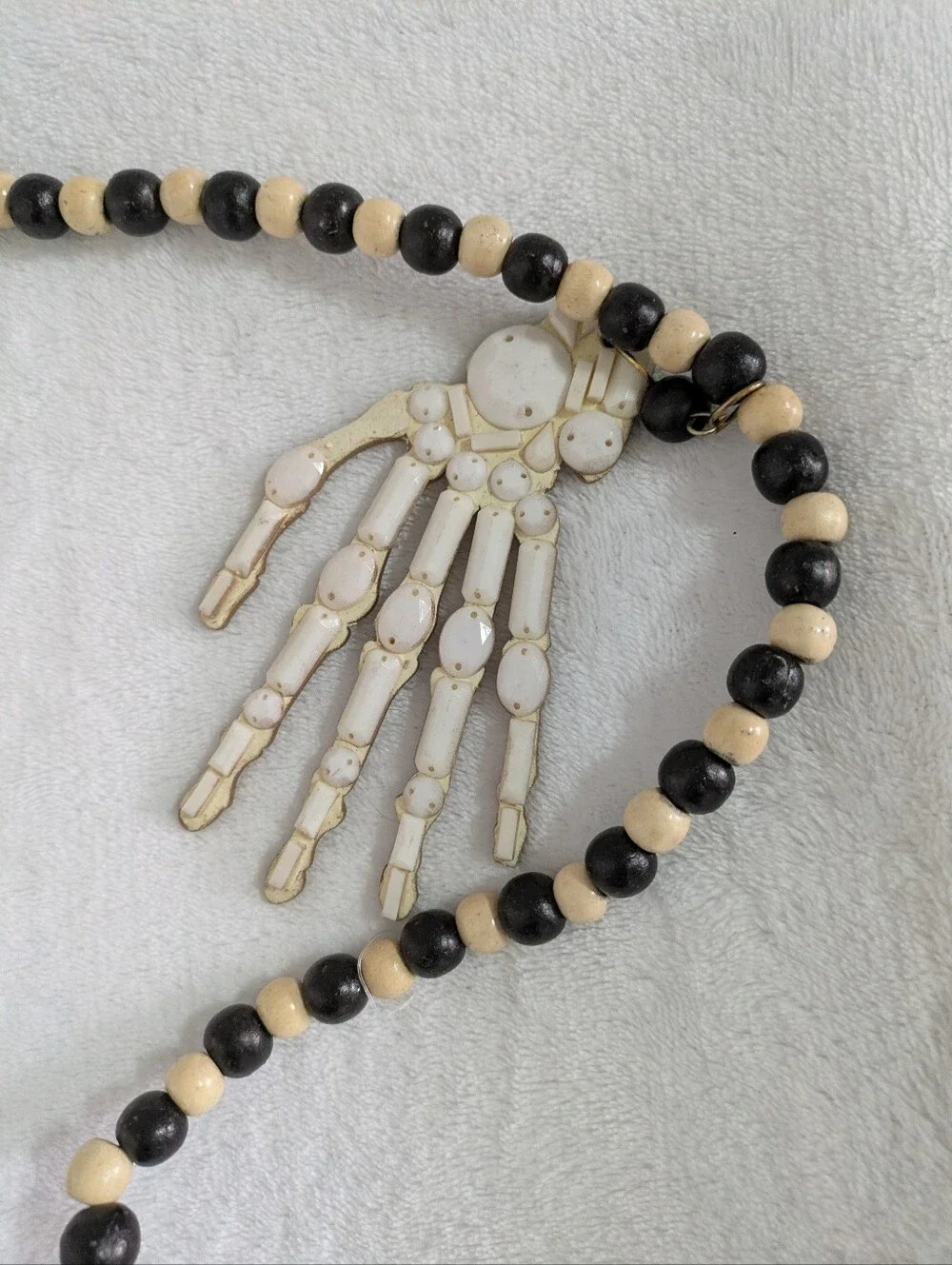 Halloween Beaded Garland With Skeleton Hands